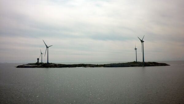 Photo shows wind turbines at the island of Mariahamn between Sweden and Finland - Sputnik International