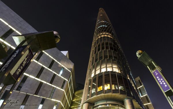 Zifeng Tower, a 450-meter supertall skyscraper in Nanjing, China. - Sputnik International