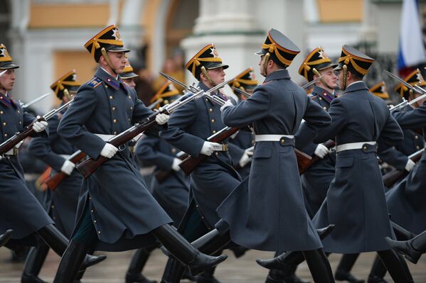 Russian Martial Traditions: Changing the Guard Ceremony in Kremlin - Sputnik International