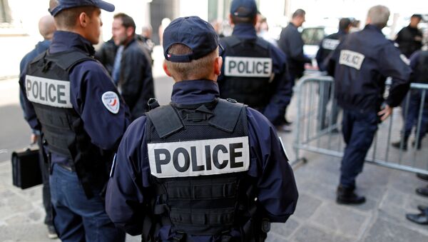 French police gather outside a local police station in Paris, France, October 11, 2016 - Sputnik International