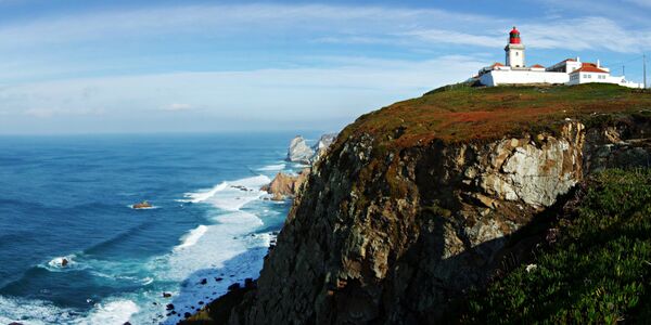 The Cabo da Roca Lighthouse is located in Portugal's Cabo da Roca, a tourist attraction and limit of continental Europe. - Sputnik International