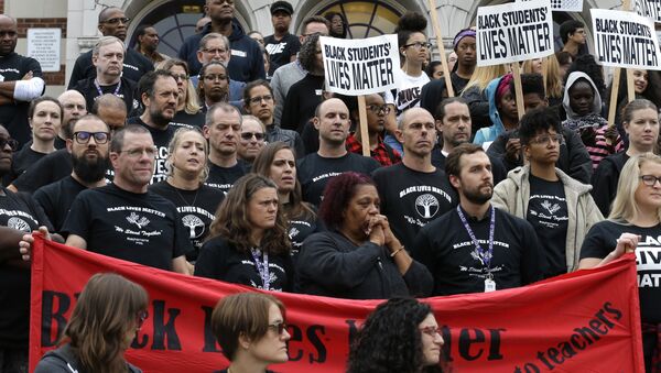 Settle Teachers Gather For Black Lives Matter At Schools Rally - Sputnik International