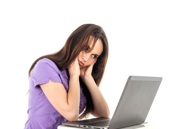 Woman working on her laptop Woman working on her laptop - Sputnik International