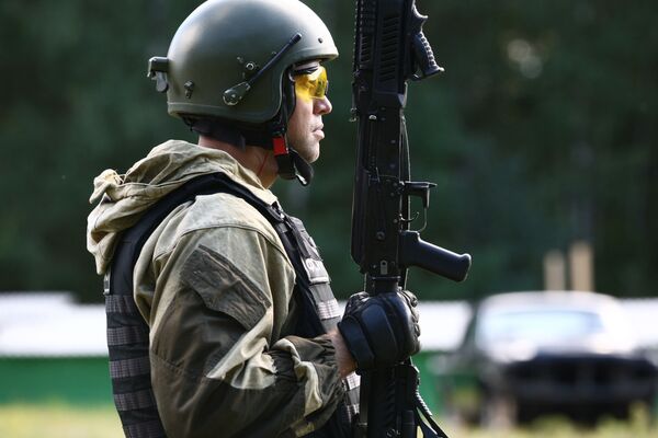 Member of the Open Championship among Special Forces troops on the practical shooting from small arms at the shooting range in the village of Yavas, the Republic of Mordovia. - Sputnik International