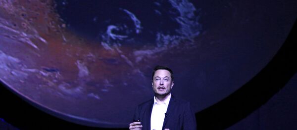 SpaceX CEO Elon Musk unveils his plans to colonize Mars during the International Astronautical Congress in Guadalajara, Mexico, September 27, 2016. - Sputnik International