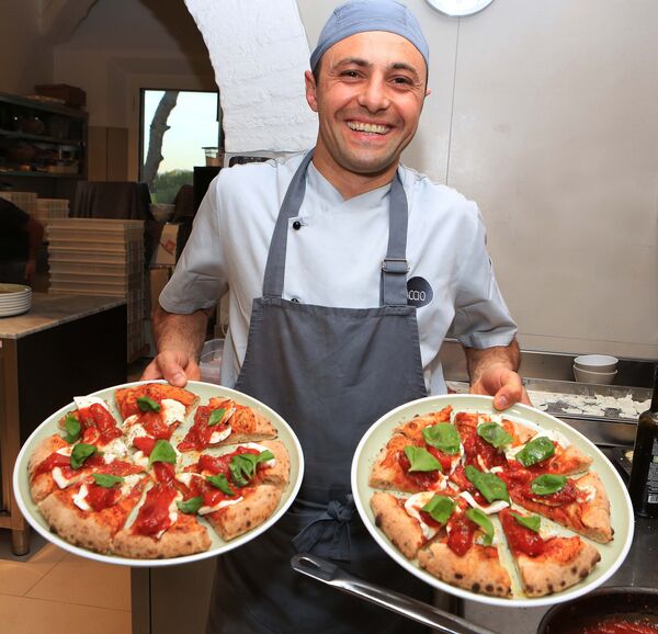 Pizza served at the Sp.accio pizzeria in Rimini, Italy - Sputnik International