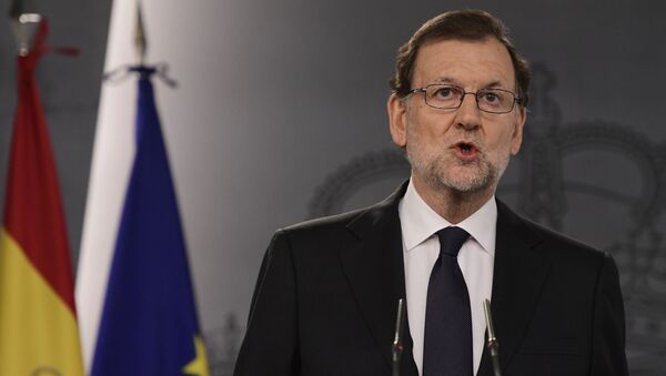 Spanish Prime Minister Mariano Rajoy speaks during a press conference at the Moncloa Palace in Madrid on October 25, 2016 - Sputnik International