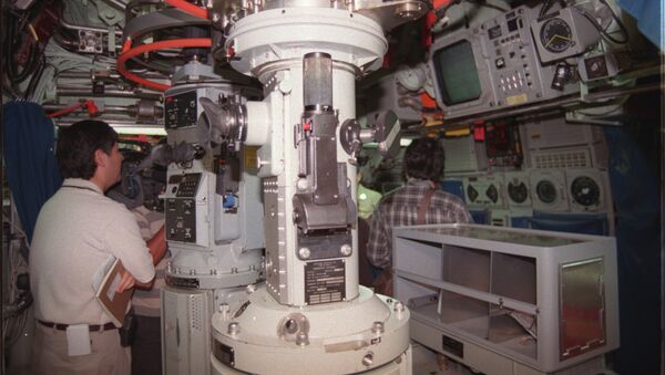 This undated photo released by US Navy 25 February 2001 shows the periscope station onboard the USS Los Angeles Class fast attack submarine USS Columbia, a vessel similiar to the USS Greeneville, the submarine that collide with the Japanese trawler Ehime Maru 09 February 2001. - Sputnik International