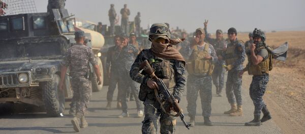 Federal police forces take part in an operation against Islamic State militants in south of Mosul October 26, 2016. - Sputnik International