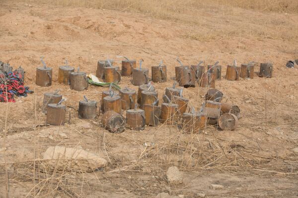 The fruits of Peshmerga's labor - over a hundred Daesh mines and IEDs disarmed - Sputnik International