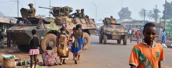 French Sangaris forces patrol in muslim district of PK 5 in Bangui as people go to the polls to take part in the Central African Republic second round of the presidential and legislative elections on February 14, 2016 - Sputnik International