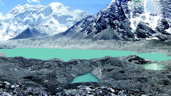 This undated hand out picture shows a view of Lake Imja Tsho in a valley situated south of Everest in Nepal. Himalayan glaciers are retreating fast and could disappear within the next 50 years, experts warned, 04 June 2007, at a conference in Nepal's capital looking at the regional effects of global warming - Sputnik International