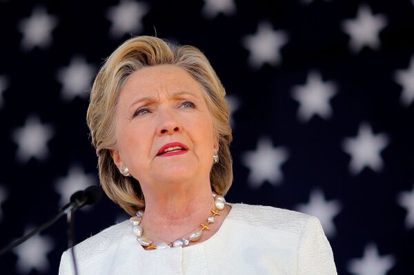 US Democratic presidential nominee Hillary Clinton speaks at a campaign rally at Pasco-Hernando State College in Dade City, Florida, US November 1, 2016. - Sputnik International