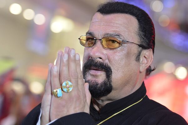 American actor, film producer and scriptwriter, martial artist and musician Steven Seagal at Moscow's Alley of Glory (File) American actor, film producer and scriptwriter, martial artist and musician Steven Seagal at Moscow's Alley of Glory (File) - Sputnik International