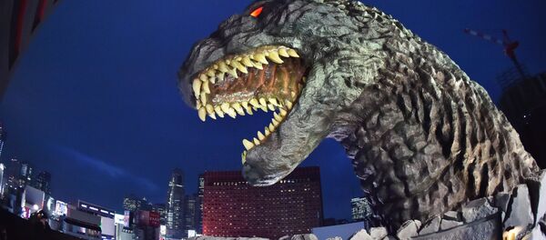 A life-size Godzilla head on a balcony of the eighth floor of Hotel Gracery Shinjuku - Sputnik International