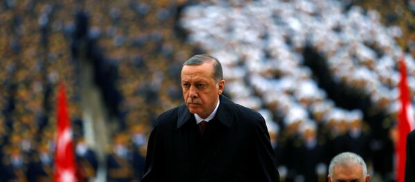 Turkey's President Tayyip Erdogan attends a Republic Day ceremony at Anitkabir, the mausoleum of modern Turkey's founder Ataturk, to mark the republic's anniversary as he is flanked by Prime Minister Binali Yildirim (R) in Ankara, Turkey, October 29, 2016. Turkey's President Tayyip Erdogan attends a Republic Day ceremony at Anitkabir, the mausoleum of modern Turkey's founder Ataturk, to mark the republic's anniversary as he is flanked by Prime Minister Binali Yildirim (R) in Ankara, Turkey, October 29, 2016. - Sputnik International