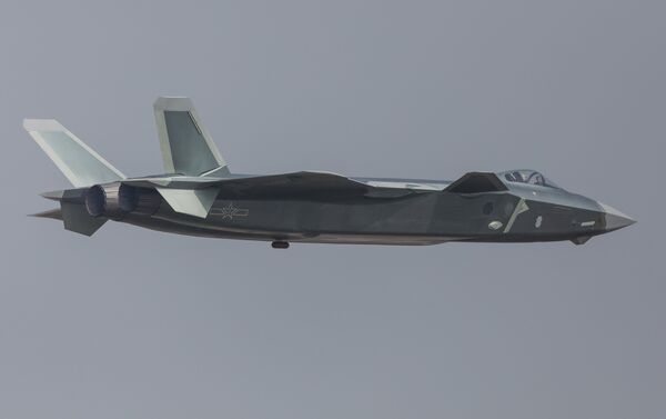 China unveils its J-20 stealth fighter during an air show in Zhuhai, Guangdong Province, China, November 1, 2016. - Sputnik International
