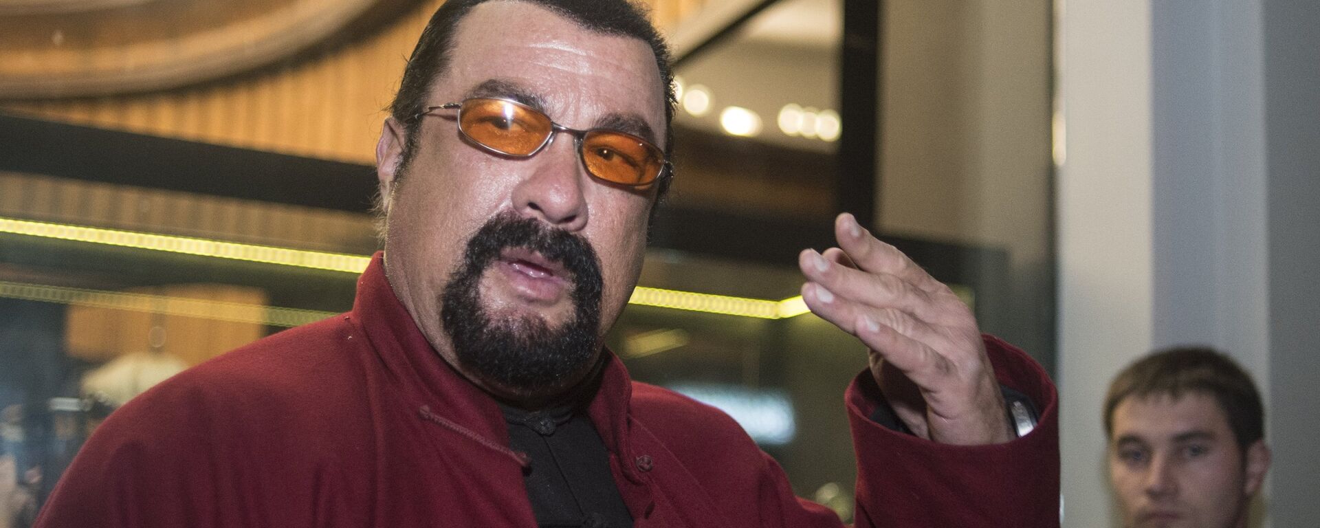 US actor Steven Seagal attends the presentation of the new model of the U-Boat capsule watch - Sputnik International, 1920, 10.08.2022