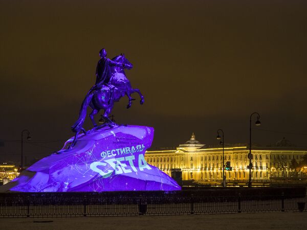 Breathtaking 3D-Mapping Show in St. Petersburg - Sputnik International