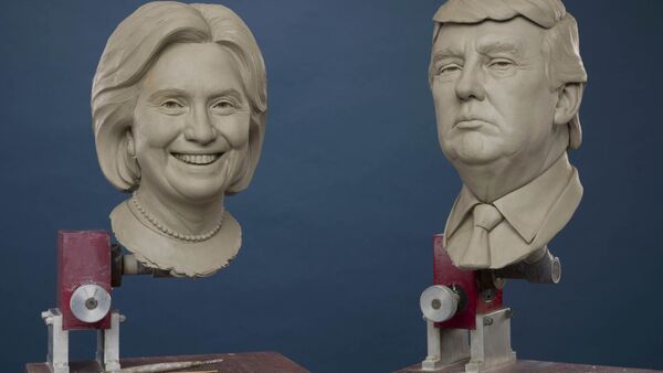 Clay sculptures of Republican and Democratic Presidential Candidates, Donald Trump and Hillary Clinton - Sputnik International