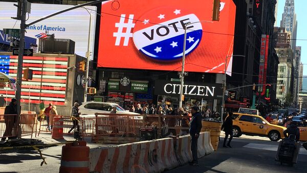 An electronic billboard displays a vote hashtag at Times Square in New York, U.S., November 7, 2016 - Sputnik International