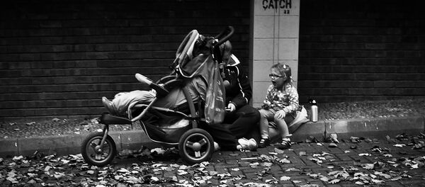 United Kingdom children poverty - Sputnik International