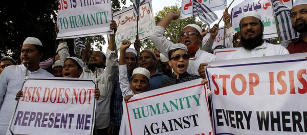 Indian Muslims shout slogans during a protest against ISIS, an Islamic State group, and the Nov. 13 attacks in Paris, in the eastern Indian city of Bhubaneswar (File) Indian Muslims shout slogans during a protest against ISIS, an Islamic State group, and the Nov. 13 attacks in Paris, in the eastern Indian city of Bhubaneswar (File) - Sputnik International