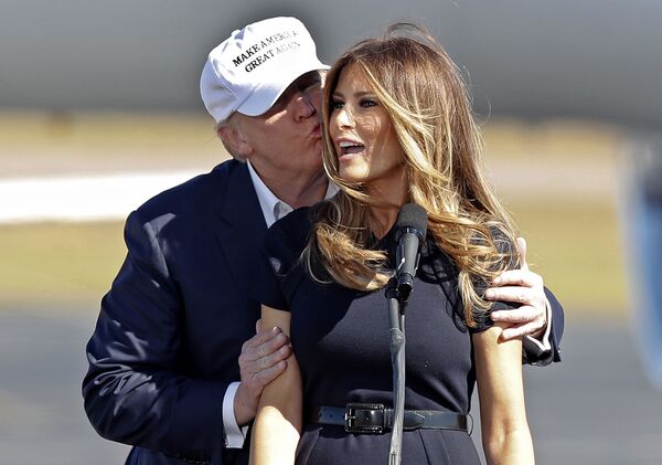 Meet the 45th US President and the First Lady - Sputnik International