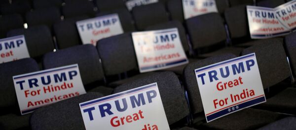 Signs are ready for attendees to hold during Republican presidential nominee Donald Trump's remarks at a Bollywood-themed charity concert put on by the Republican Hindu Coalition in Edison, New Jersey, U.S. October 15, 2016 - Sputnik International