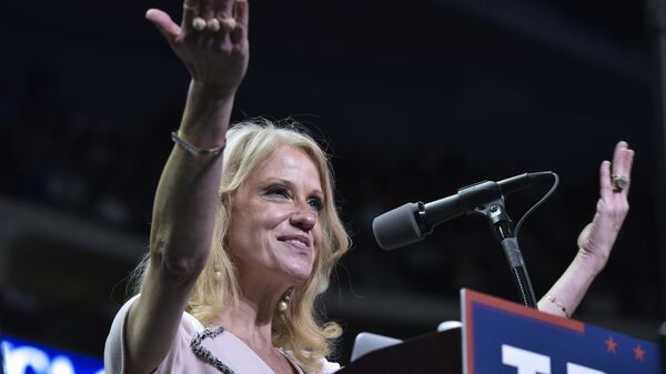 Trump campaign manager Kellyanne Conway speaks at a rally for Republican presidential nominee Donald Trump at the Giant Center in Hershey, Pennsylvania on November 4, 2016 - Sputnik International