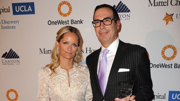 Heather Mnuchin, left, and Steven Mnuchin arrive at The Kaleidoscope Ball's Designing The Future at the Beverly Hills Hotel on Wednesday, April 17, 2013 in Beverly Hills, Calif - Sputnik International