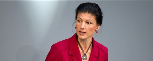 Sahra Wagenknecht of the Left party (Die Linke) delivers her speech at the German parliament on the next EU summit at the German Bundestag in Berlin, on March 19, 2015 - Sputnik International