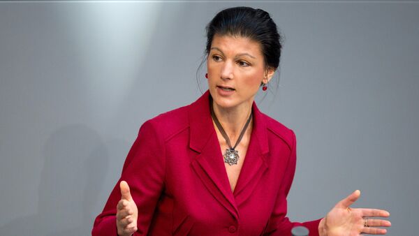 Sahra Wagenknecht of the Left party (Die Linke) delivers her speech at the German parliament on the next EU summit at the German Bundestag in Berlin, on March 19, 2015 - Sputnik International