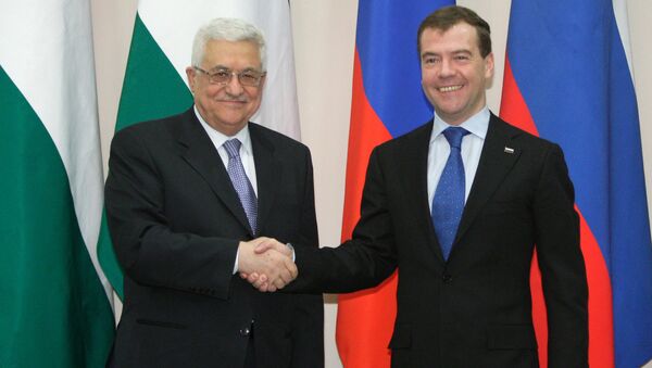 Dmitry Medvedev, Mahmoud Abbas (File) - Sputnik International