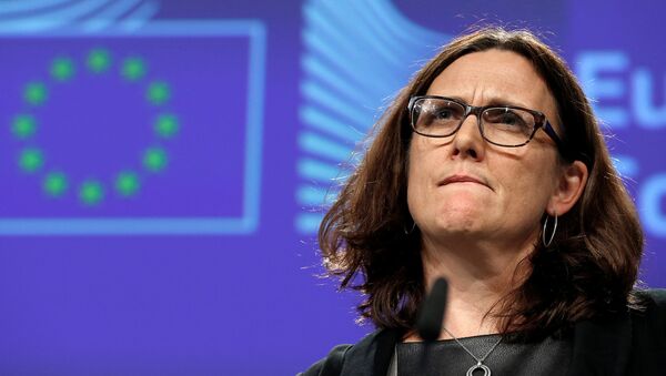 European Trade Commissioner Cecilia Malmstrom holds a news conference on Commission's proposal for a new methodology for anti-dumping investigations, at the EU Commission headquarters in Brussels, Belgium November 9, 2016. - Sputnik International
