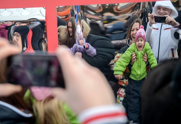 House of mirrors at Gorky Park in Moscow House of mirrors at Gorky Park in Moscow - Sputnik International