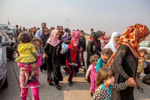 Kurdish Shabaks leave towns and villages around Mosul Kurdish Shabaks leave towns and villages around Mosul - Sputnik International
