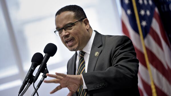 Rep. Keith Ellison (D-MN) speaks during a press conference about Islamophobia at the National Press Club May 24, 2016 in Washington, DC. - Sputnik International