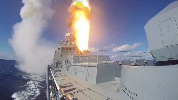 Admiral Grigorovich frigate launches Kalibr missiles on terrorist targets in Syria - Sputnik International