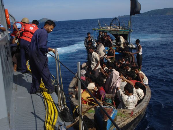 India is Not 'Inn' for Illegal Infiltrators, Ruling BJP Reiterates - Sputnik International