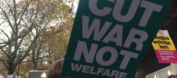 Crowds gathered at the #Nov19 Protest Demo outside Parliament Square in London Crowds gathered at the #Nov19 Protest Demo outside Parliament Square in London - Sputnik International
