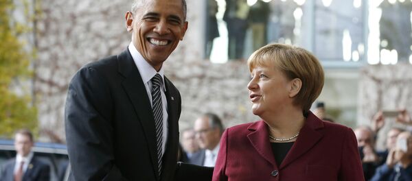 U.S. President Barack Obama is welcomed by German Chancellor Angela Merkel upon his arrival at the chancellery in Berlin, Germany, November 18, 2016. - Sputnik International