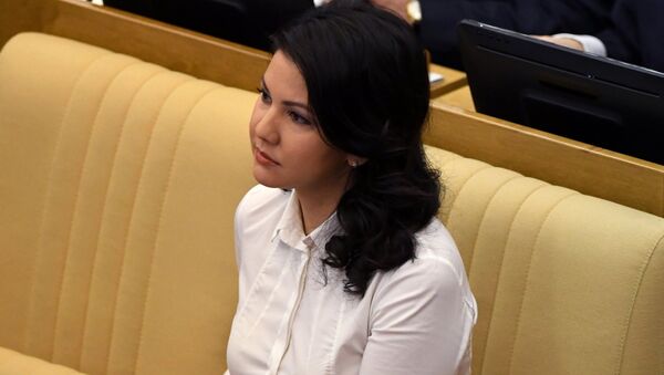 State Duma member Inga Yumasheva at a State Duma plenary meeting - Sputnik International