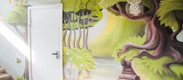 Painted house entrance - Sputnik International