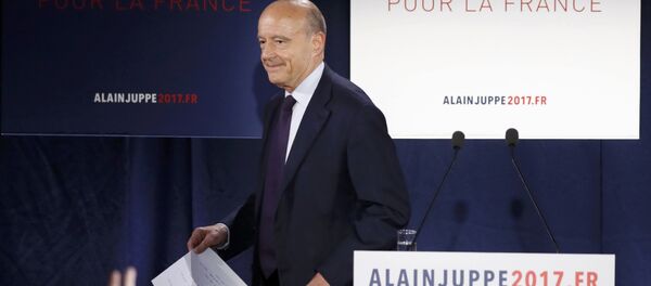 French politician Alain Juppe, current mayor of Bordeaux, and member of the conservative Les Republicains political party, reacts after partial results in the first round of the French center-right presidential primary election at his campaign headquarters in Paris, France, November 20, 2016. French politician Alain Juppe, current mayor of Bordeaux, and member of the conservative Les Republicains political party, reacts after partial results in the first round of the French center-right presidential primary election at his campaign headquarters in Paris, France, November 20, 2016. - Sputnik International