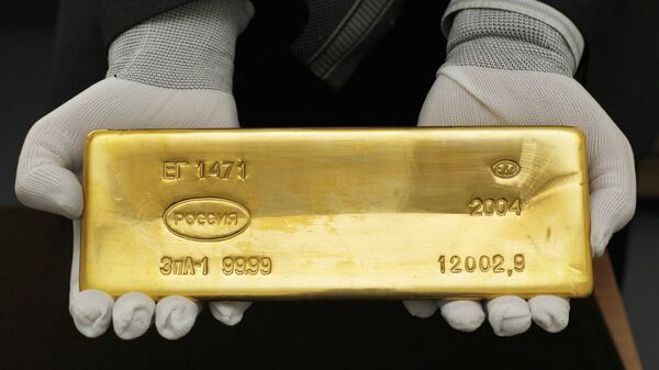 A gold bar from the collection of the Russian State Precious Metals and Gemstones Collection Fund under the Finance Ministry. (File) - Sputnik International
