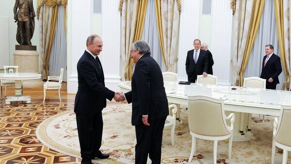 Russian President Vladimir Putin met witn newly elect UN secretary general Attonio Guterres - Sputnik International