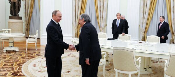 Russian President Vladimir Putin met witn newly elect UN secretary general Attonio Guterres - Sputnik International