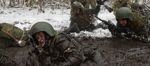 Test for right to wear crimson and green beret by National Guard servicemen Test for right to wear crimson and green beret by National Guard servicemen - Sputnik International