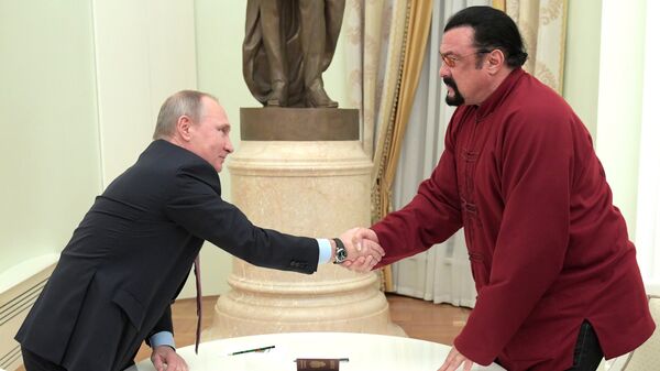 President Putin meets with US actor Steven Seagal - Sputnik International